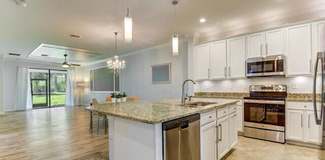 Foto del edificio - 9170 Woodhurst Dr