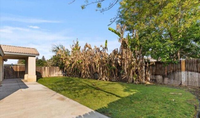 Foto del edificio - Beautiful House for Rent NW Bakersfield - Coming Soon!