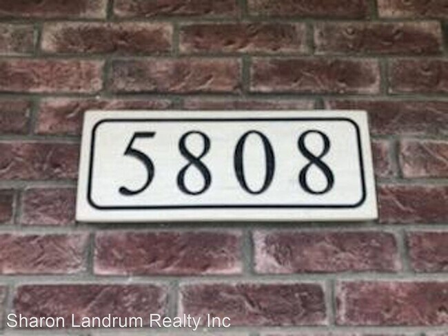 Foto del edificio - 3 br, 2.5 bath House - 5808 Chalet Circle