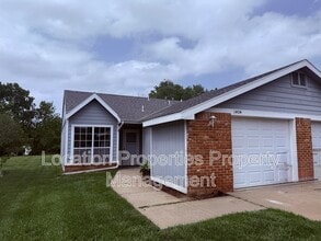 Building Photo - 1404 E 21st Terrace