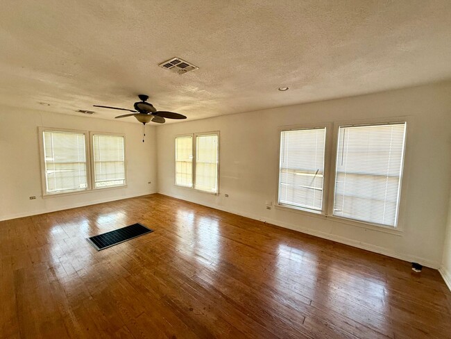 Foto del edificio - Spacious home in the heart of Waco