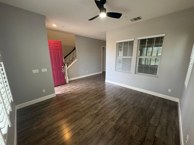 Foto del edificio - Single family North Natomas home | 3 bedro...