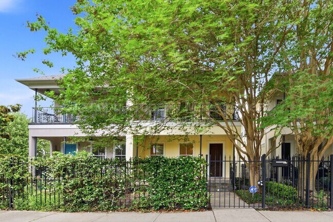 Foto del edificio - 4424 Blossom St