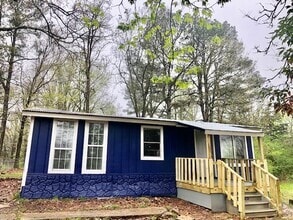 Building Photo - 121 Co Rd 736