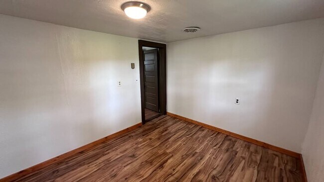 Foto del edificio - Beautifully Updated Country Home in Iuka, IL