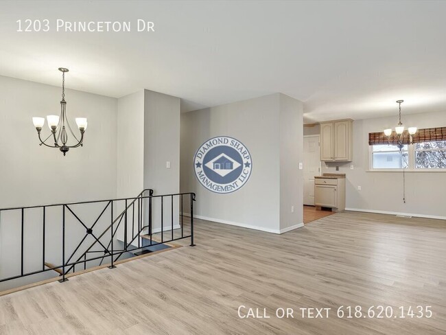 Foto del edificio - 1203 Princeton Dr