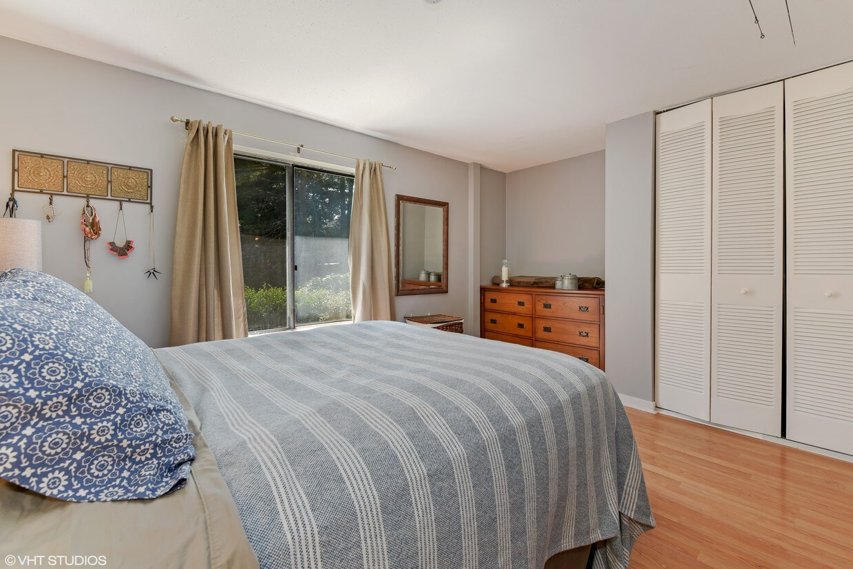 3 Oakwood Ave, Norwalk, CT 06850 Condo for Rent in Norwalk, CT