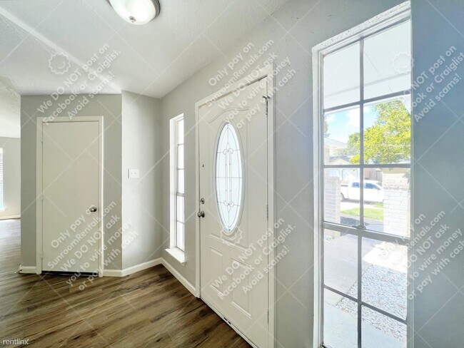 Foto del edificio - 3 br, 2 bath House - 6830 Harpers Dr