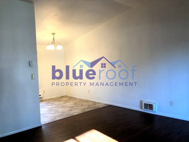 Foto del edificio - 12226 NE Rose Pkwy