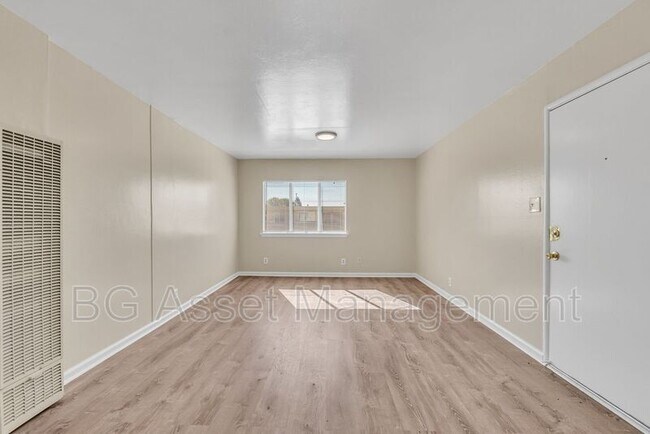 Building Photo - 156 Marina Way