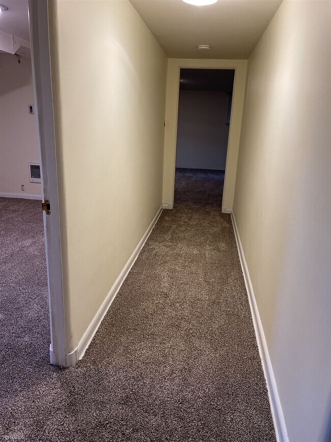 Foto del edificio - 1 br, 1 bath House - 600 East Smith Street...