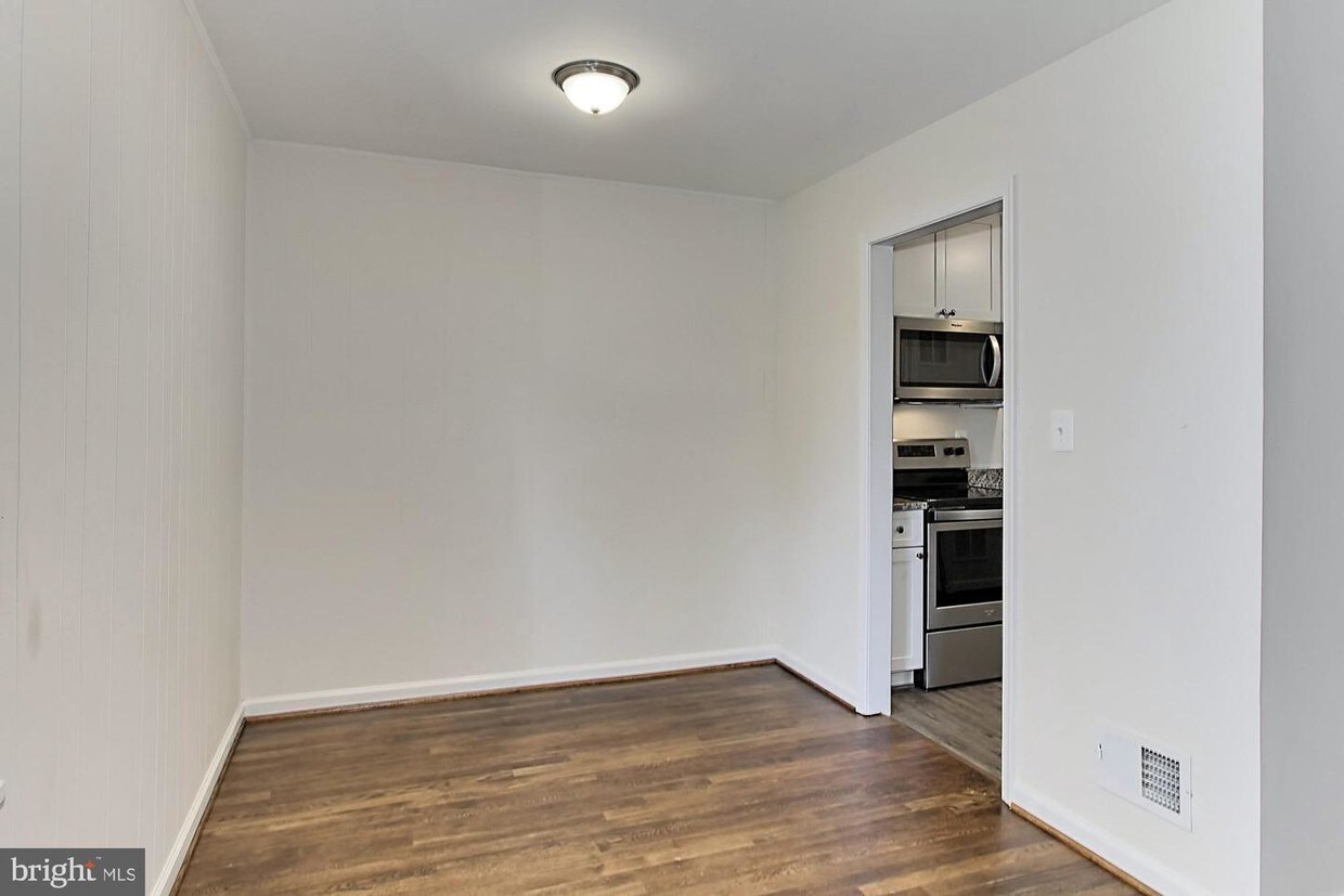 2021 Edgar Ct, Falls Church, VA 22043 House for Rent in Falls Church