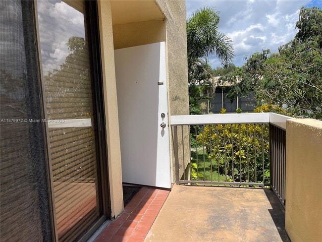 Building Photo - 2961 SW 87th Ave