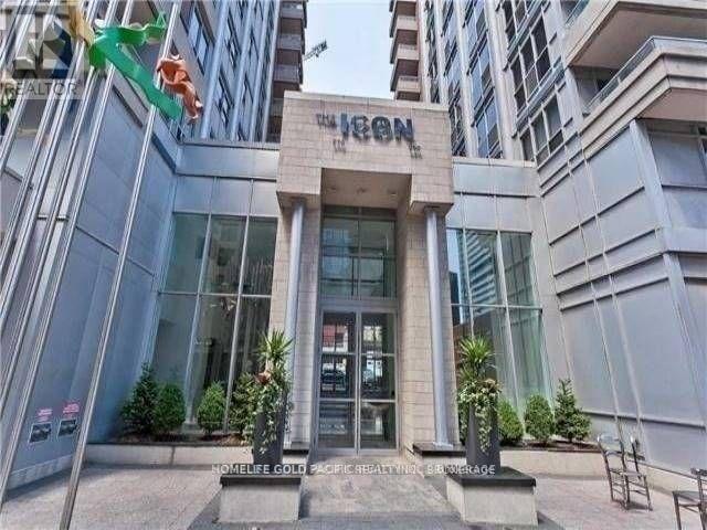 Photo du bâtiment - 250-250 Wellington St W