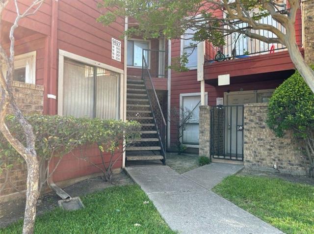 Foto principal - 9827 Walnut St