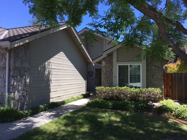 Building Photo - 2235 Bayo Claros Cir