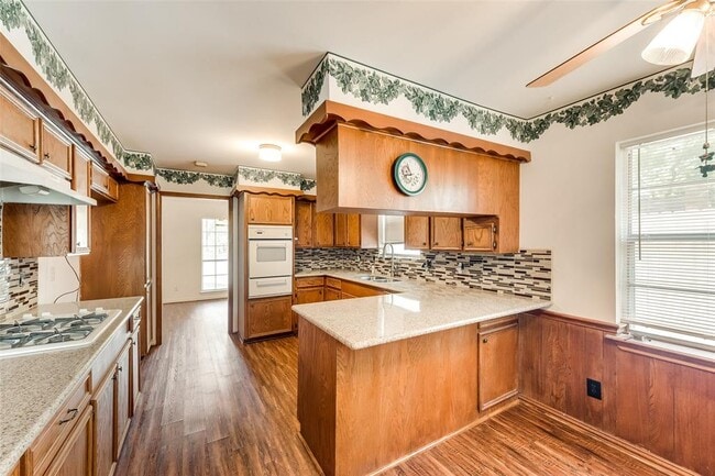 Building Photo - 6310 Ash Oak Dr