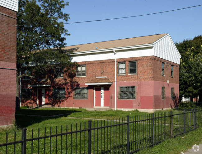 Building Photo - Stonington Acres