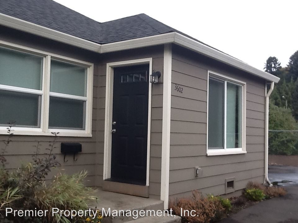 Primary Photo - 2 br, 1 bath House - 3602 E. Evergreen Blvd