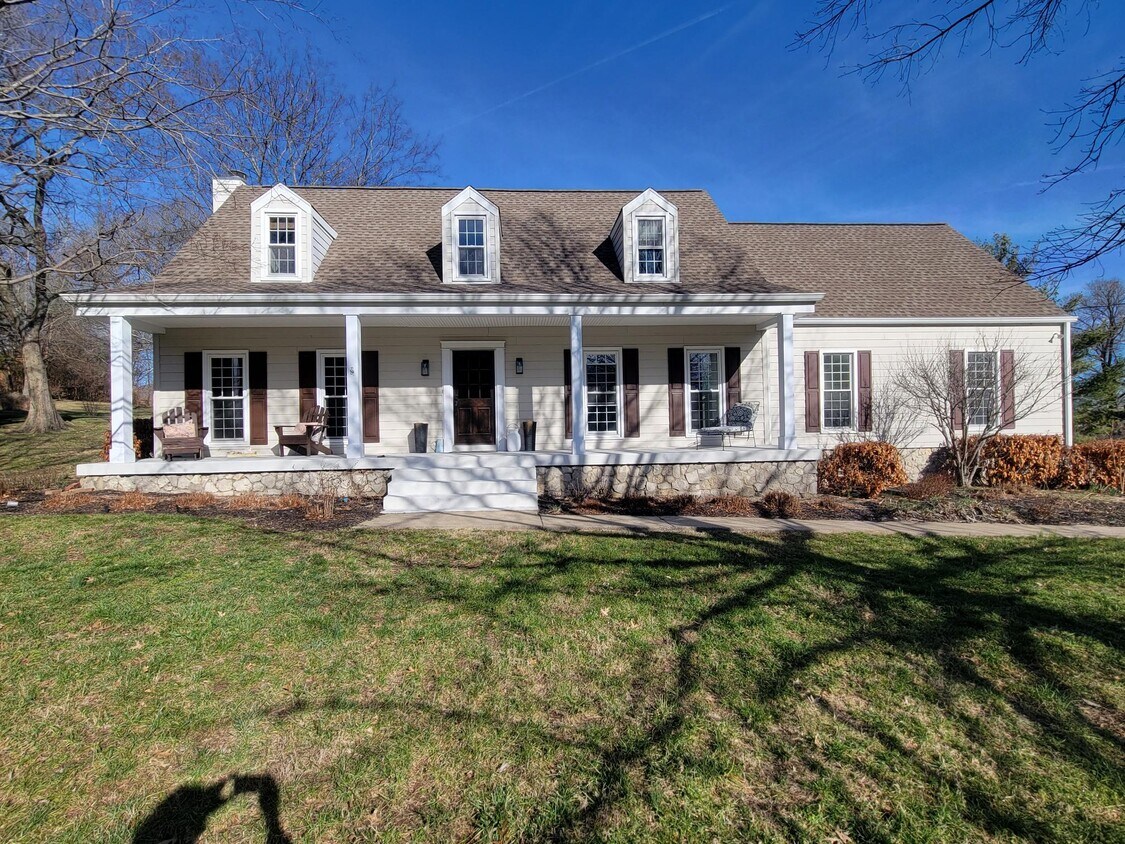 Foto principal - 7020 Mayflower Cir