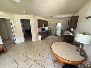 Building Photo - 3550 Viaduct Ln