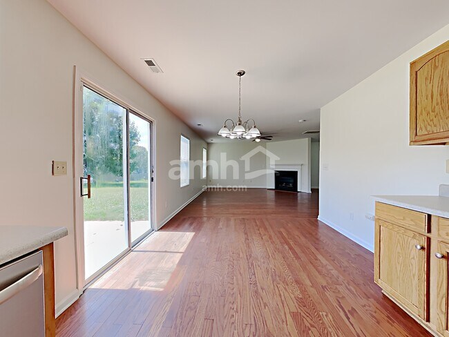 Building Photo - 6600 Ziegler Ln