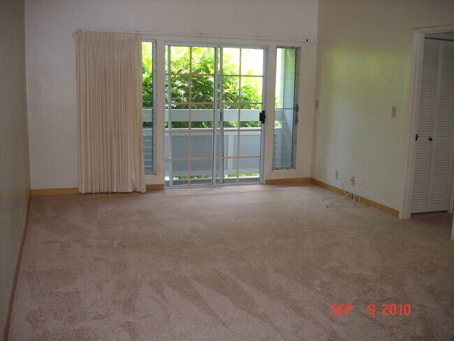 Foto del edificio - $3,000 / 2-BR / 2-BATH Townhouse with 1 pa...