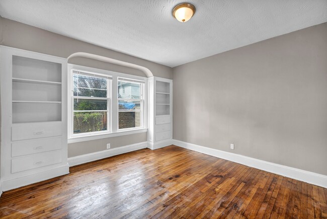Foto del edificio - 12721 Barrington Ave