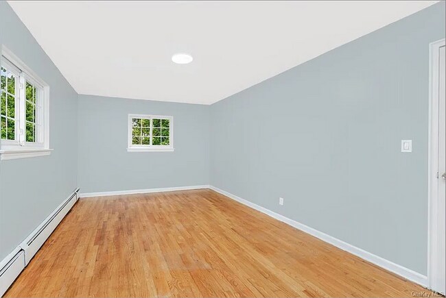 bedroom - 415 Warwick Ave