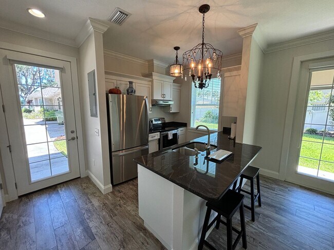 Building Photo - Beautiful 1/1 Cottage in Leesburg! Utiliti...