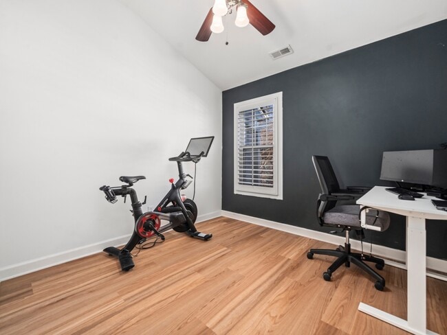 Building Photo - 2947 Imperial Oaks Dr