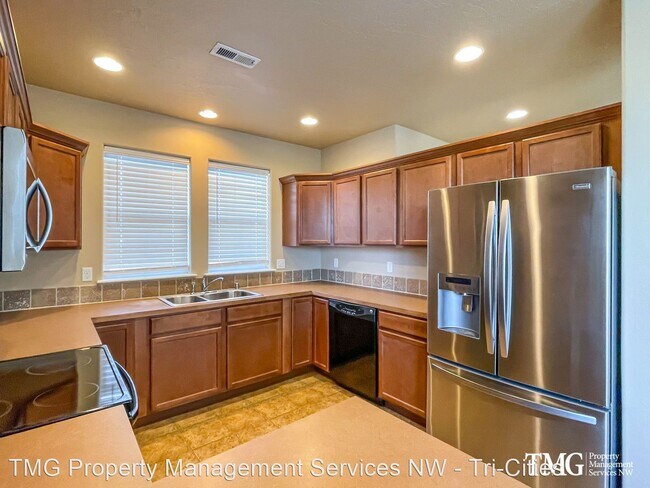 Building Photo - 3 br, 2 bath House - 5825 Kona Drive