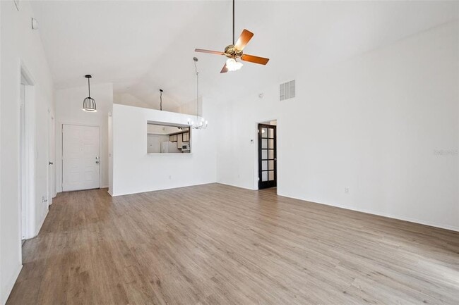 Foto del edificio - 2647 N Horseshoe Bay Dr