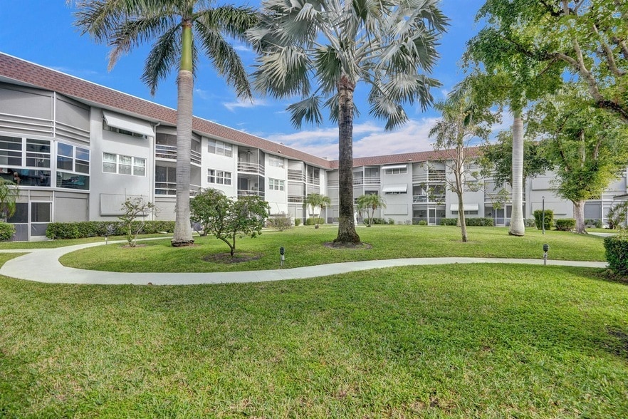 Photo - 1040 SE 4th Avenue Unit 120