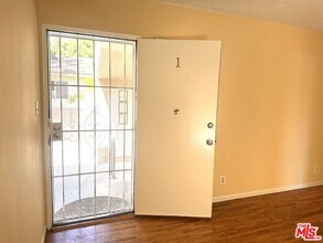 Building Photo - 5411 S Centinela Ave