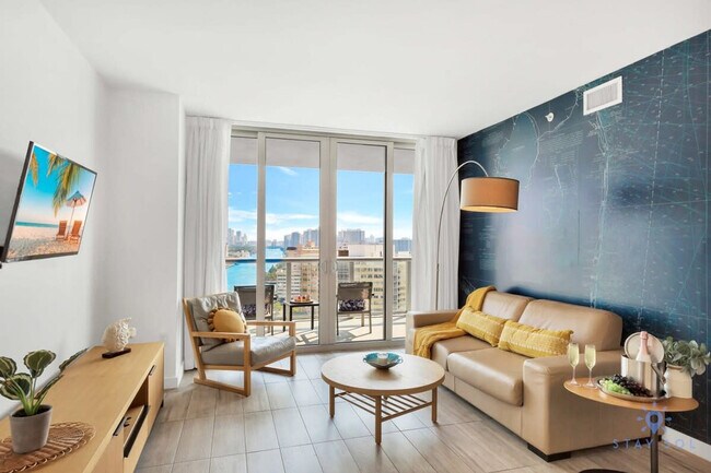 Foto del edificio - 2602 E Hallandale Beach Blvd