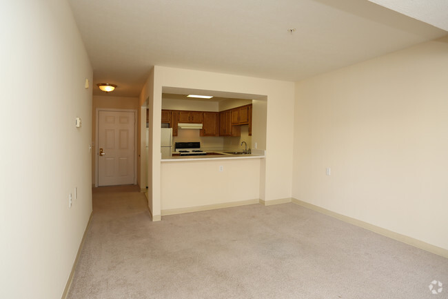 Living Room - Hopkins Court Apartments