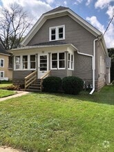 Building Photo - 1033 9th Ave