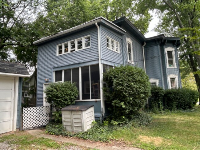 Foto del edificio - 38116 Wilson Ave