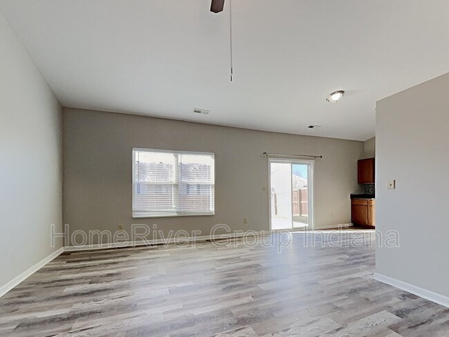 Building Photo - 7538 Firecrest Ln