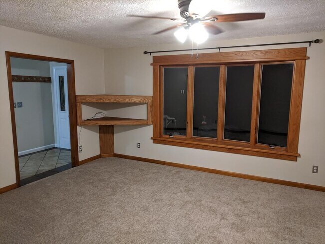 Building Photo - 370 Belcoda Rd