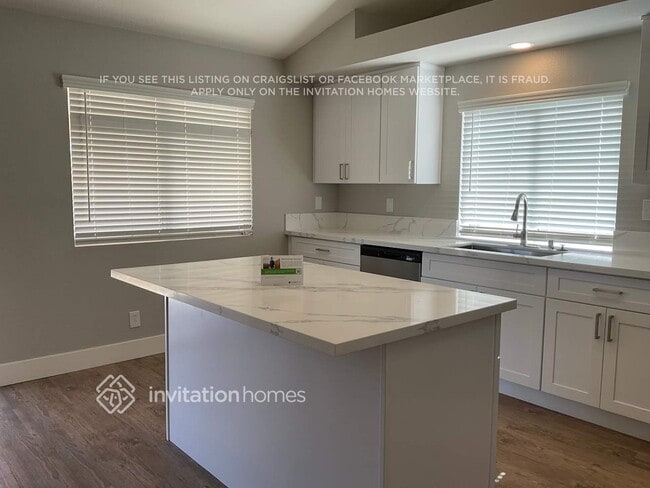 Building Photo - 5881 Cherry Falls Ct