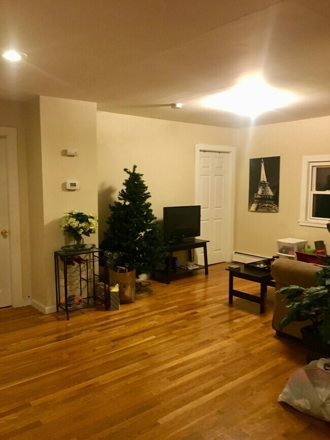 Foto del edificio - 42 Sewall St