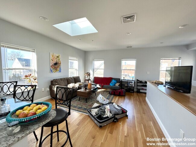 Foto del edificio - 65 Burrell St