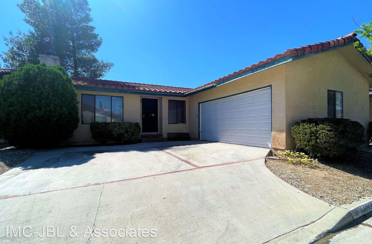 14309 Winchester Dr, Mojave, CA 93501 House Rental in Mojave, CA