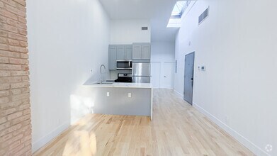 Building Photo - 182 Schaefer St