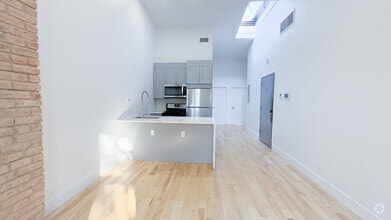Building Photo - 182 Schaefer St