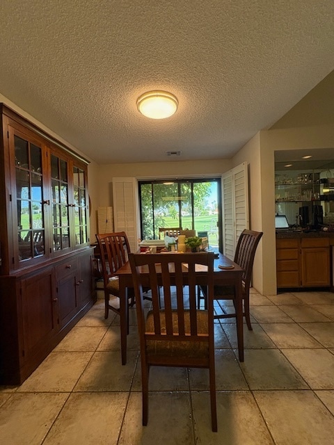 Foto del edificio - 17 Mission Ct