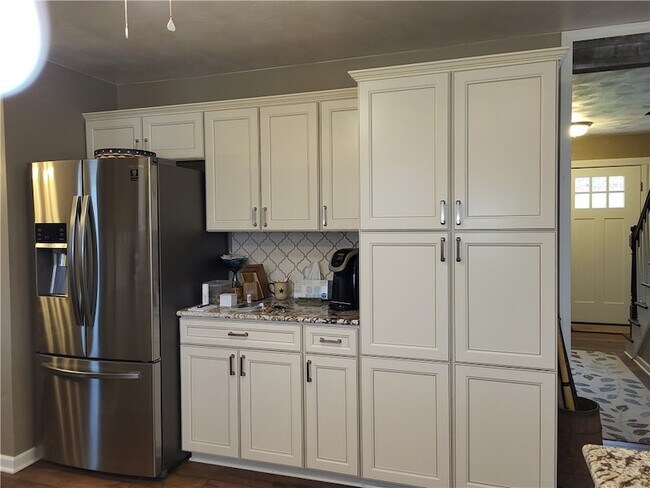 Building Photo - 317 Fassinger Rd