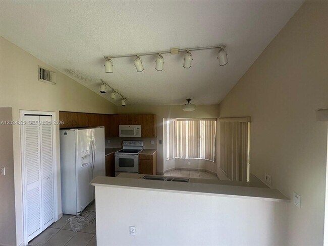Foto del edificio - 16280 SW 77th Terrace